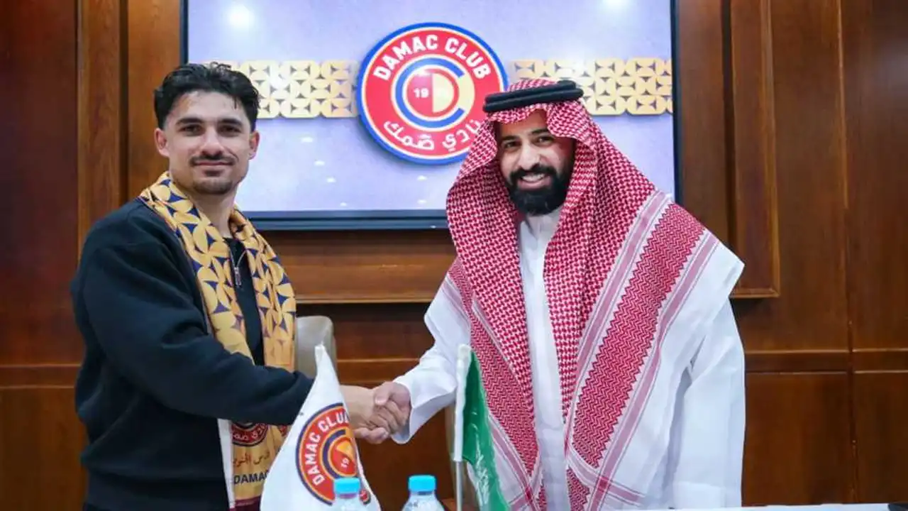 نجم سوري بضمك.. تفاصيل صفقة محمد الصلخدي لتدعيم الفريق في ميركاتو الشتاء السعودي